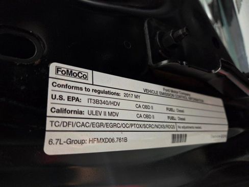 Used 2017 Ford F250 Lariat w/ Lariat Value Package image 98