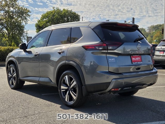Certified 2025 Nissan Rogue SL FWD image 3