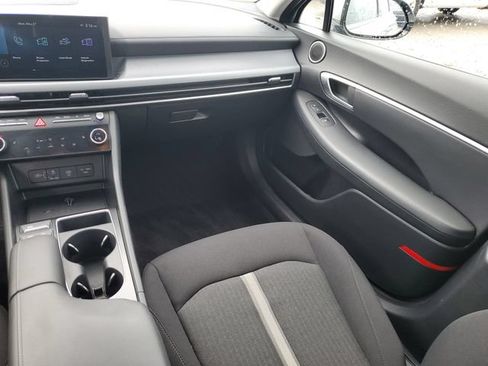 Used 2025 Hyundai Sonata SEL FWD image 15