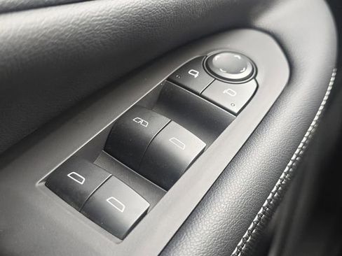 New 2025 Chevrolet Blazer EV LT image 25