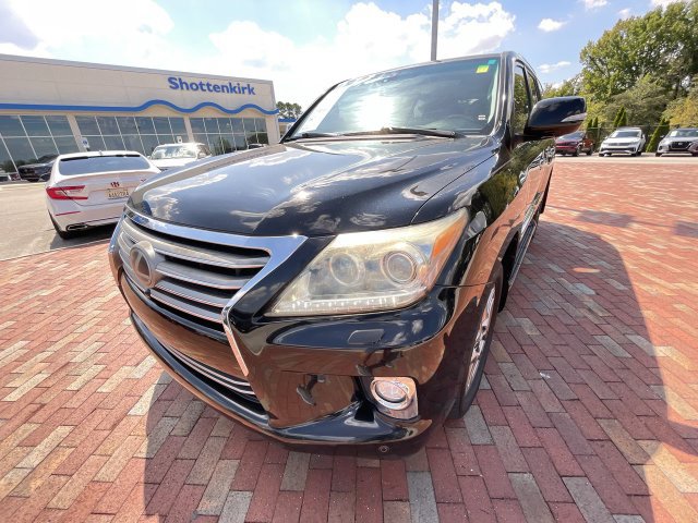 Used 2015 Lexus LX 570 4WD image 28
