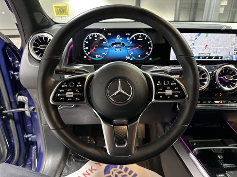 Certified 2023 Mercedes-Benz GLB 250 4MATIC image 22