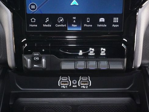 Used 2025 RAM 1500 Laramie w/ Sport Appearance Package AWD/4WD image 16