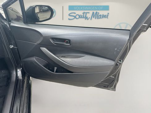 Used 2022 Toyota Corolla LE FWD image 32