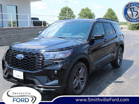 New 2026 Ford Explorer ST-Line w/ ST-Line Street Pack AWD/4WD image 1