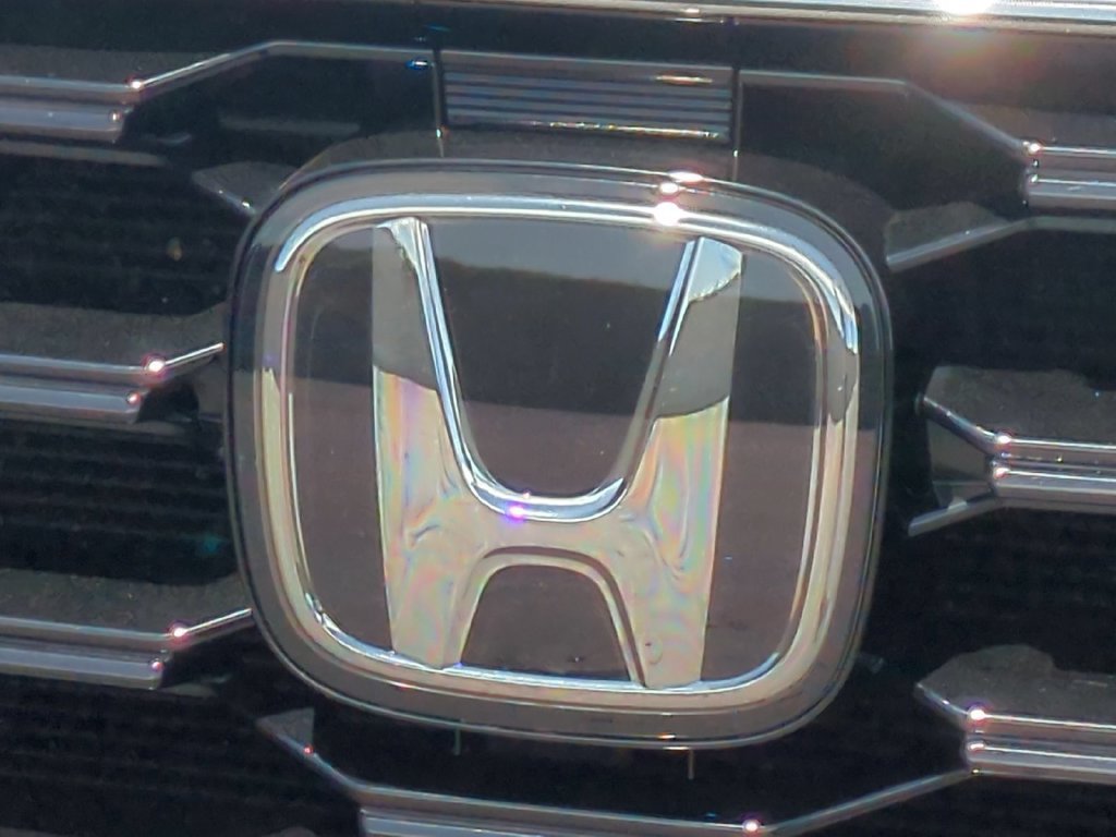 Used 2025 Honda Pilot Touring image 33