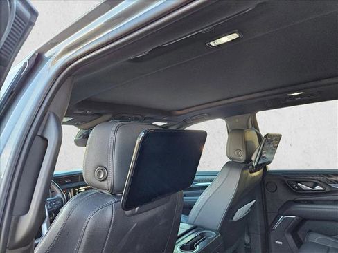 Used 2022 GMC Yukon Denali w/ Denali Ultimate Package image 17