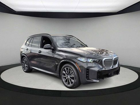 Used 2026 BMW X5 xDrive50e w/ M Sport Package image 2