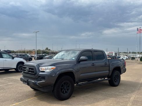 Used 2023 Toyota Tacoma SR w/ SR Convenience Package RWD image 11
