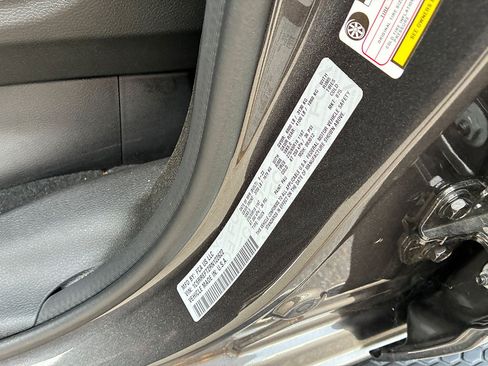 Used 2024 RAM 1500 Big Horn RWD image 33