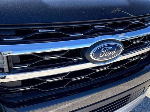 Used 2024 Ford Expedition Limited AWD/4WD image 27