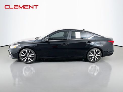 Used 2021 Nissan Altima 2.5 SR w/ SR Premium Package FWD image 5