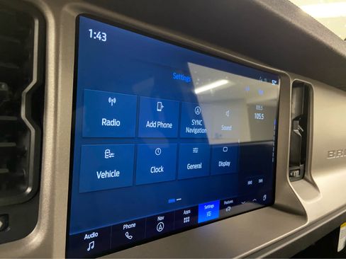 New 2025 Ford Bronco Outer Banks w/ Sasquatch Package image 27