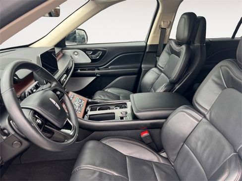 Used 2021 Lincoln Aviator Grand Touring w/ Equipment Group 302A image 9