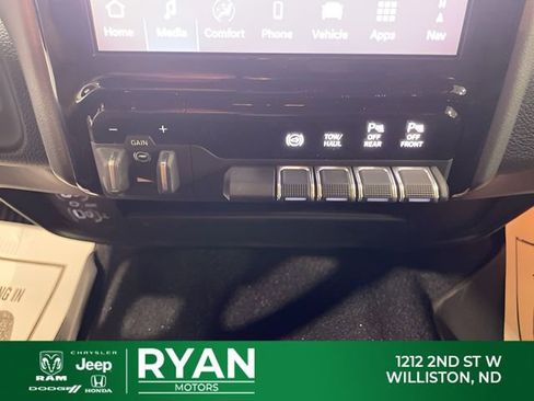 New 2026 RAM 2500 Big Horn image 38