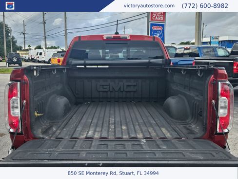 Used 2016 GMC Canyon SLE w/ SLE Convenience Package image 11