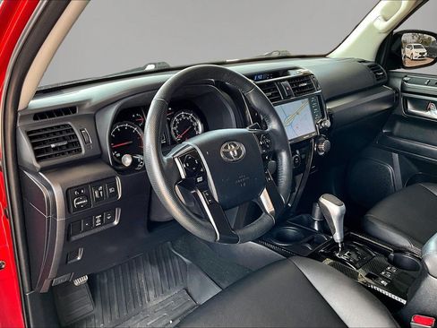 Used 2023 Toyota 4Runner TRD Off-Road Premium AWD/4WD image 17