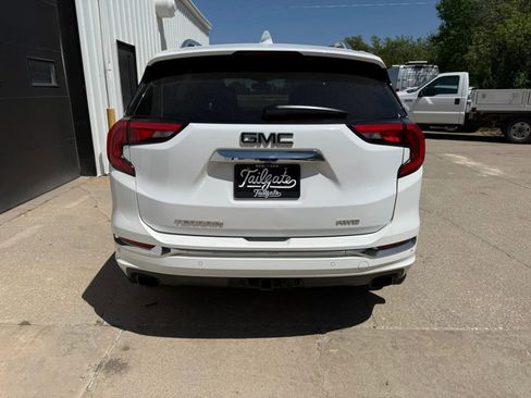 Used 2019 GMC Terrain Denali w/ Advanced Safety Package AWD/4WD image 6