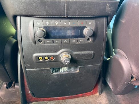 Used 2012 Cadillac Escalade ESV Luxury image 20