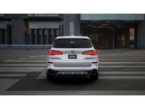 New 2026 BMW X5 sDrive40i RWD image 5