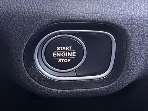 Used 2025 Mercedes-Benz GLE 450e 4MATIC image 20