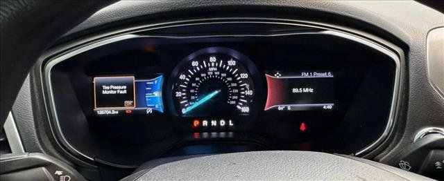 Used 2020 Ford Fusion SE FWD image 13