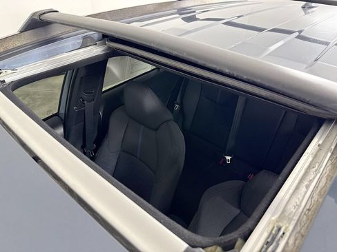 Used 2023 Toyota Corolla Cross AWD Hybrid w/ Moonroof Package image 34