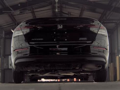 Used 2023 Honda Accord Sport image 7