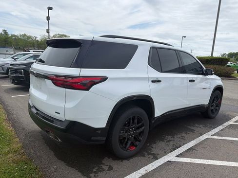 Used 2023 Chevrolet Traverse Premier w/ Redline Edition AWD/4WD image 4