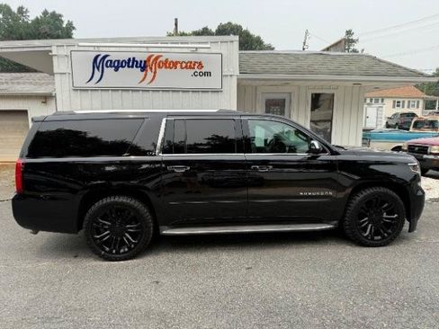 Used 2015 Chevrolet Suburban LTZ AWD/4WD image 2