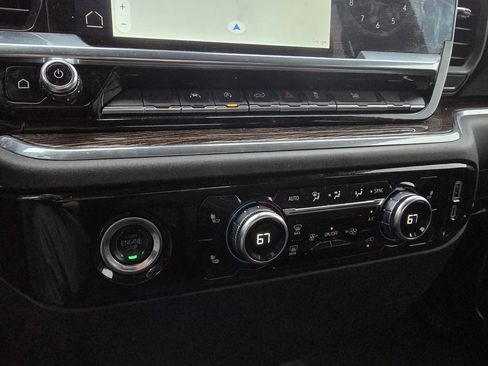 Used 2024 GMC Sierra 1500 SLE image 19