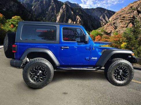Used 2019 Jeep Wrangler Sport AWD/4WD image 2