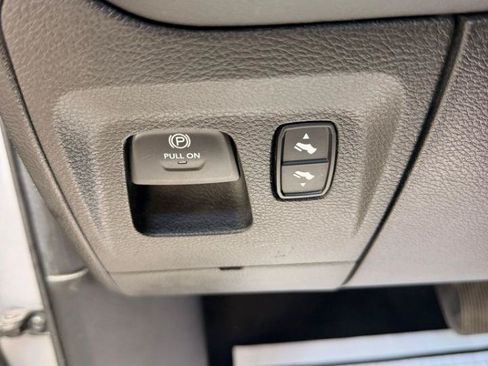Used 2019 RAM 1500 Limited AWD/4WD image 25