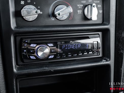 Used 1996 Ford Mustang GT image 30