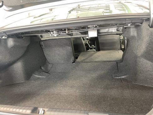 Used 2024 Subaru Legacy Limited image 23