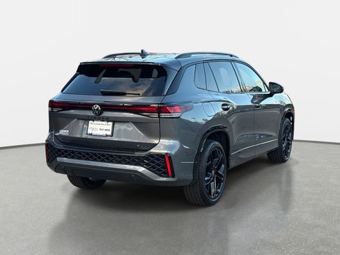 New 2026 Volkswagen Tiguan SE R-Line image 5