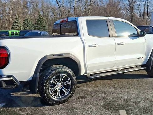 Used 2024 GMC Canyon AT4 image 8