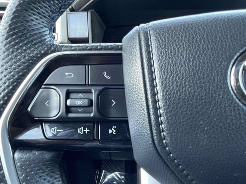 Used 2024 Toyota Tundra Platinum AWD/4WD image 30