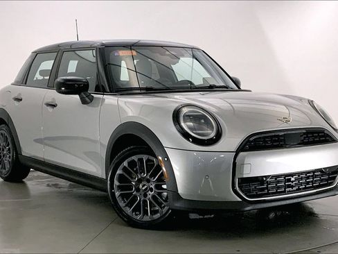 New 2026 MINI Cooper 4-Door Hardtop FWD image 11