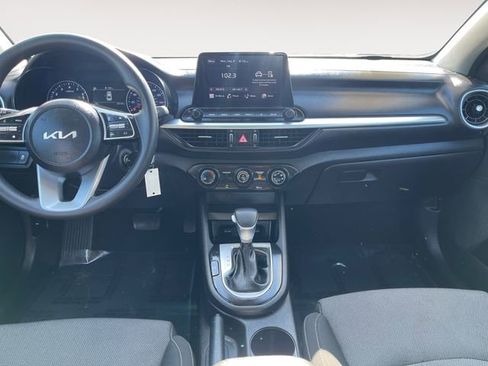 Used 2023 Kia Forte LXS image 10