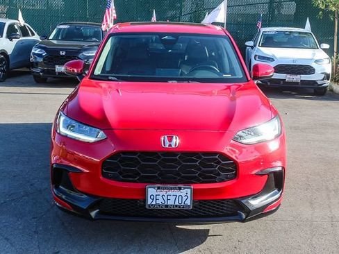 Used 2023 Honda HR-V EX-L image 2