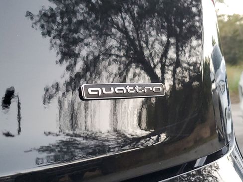 Certified 2023 Audi Q5 2.0T Premium w/ Convenience Package image 8