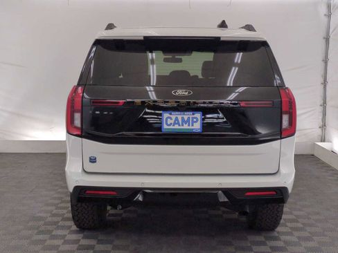 Used 2025 Ford Expedition Tremor image 5