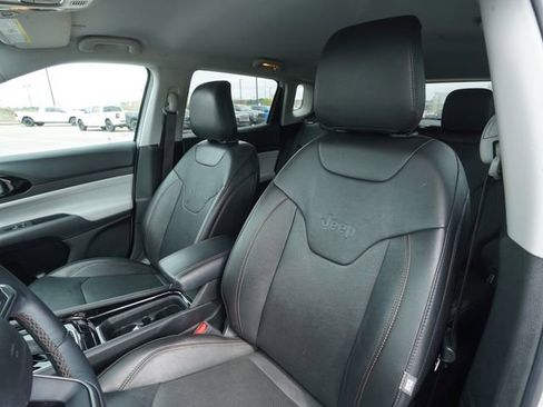 Used 2022 Jeep Compass Limited AWD/4WD image 35