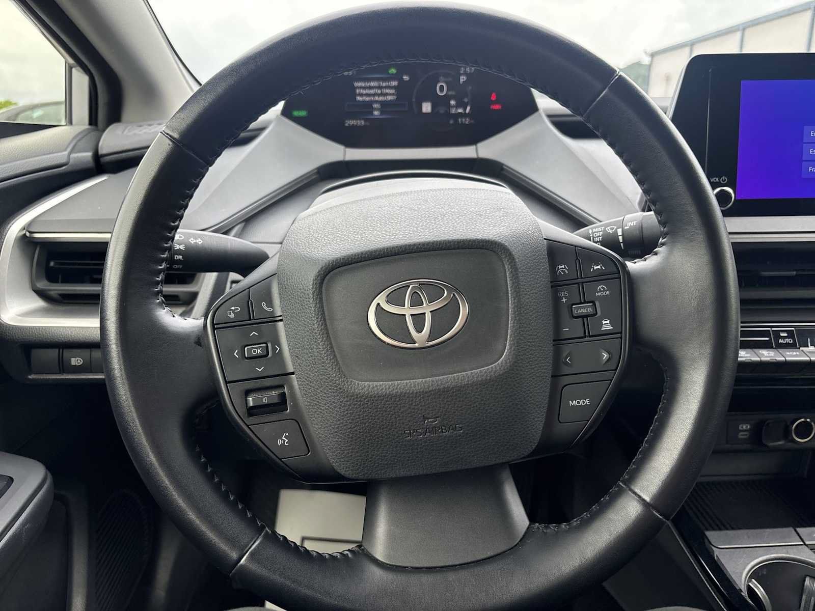 Used 2024 Toyota Prius LE FWD image 15