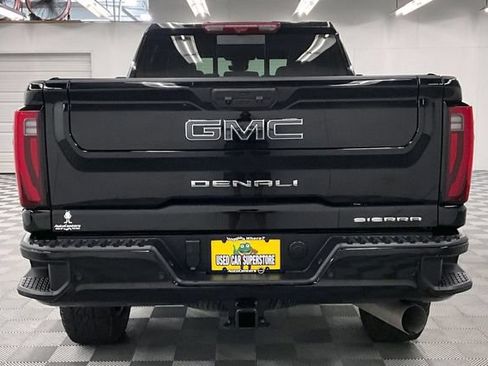 Used 2025 GMC Sierra 2500 Denali Ultimate AWD/4WD image 5