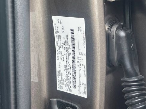 Used 2019 Ford F150 Lariat w/ Equipment Group 502A Luxury AWD/4WD image 33