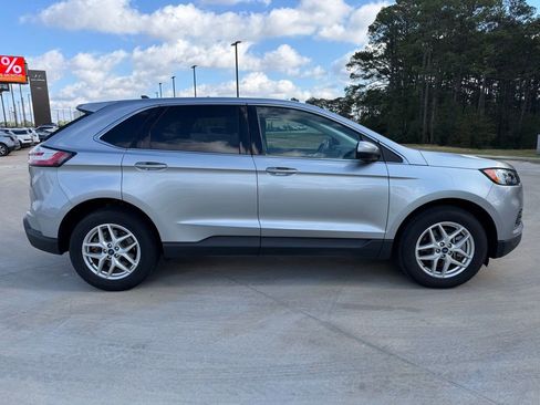 Used 2022 Ford Edge SEL image 6