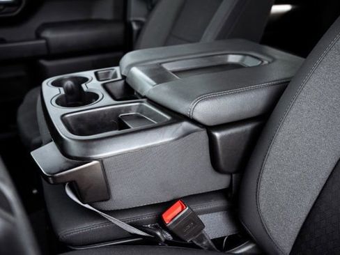 Used 2025 Chevrolet Silverado 1500 Custom image 26