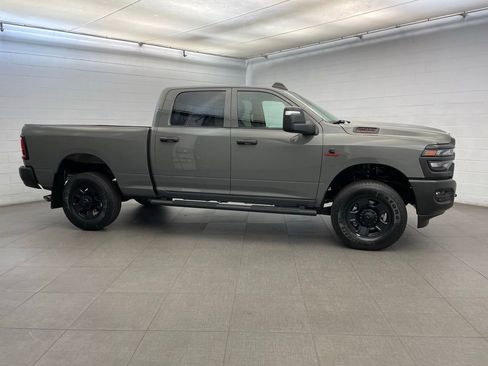 New 2026 RAM 2500 Tradesman AWD/4WD image 2